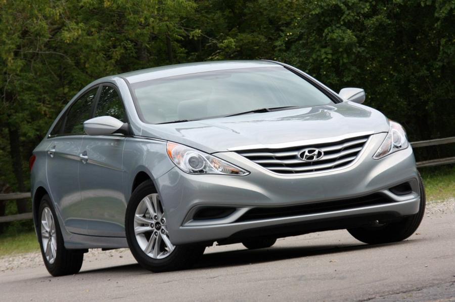  Hyundai Sonata GLS 2011 года  (фото 29 из 41)